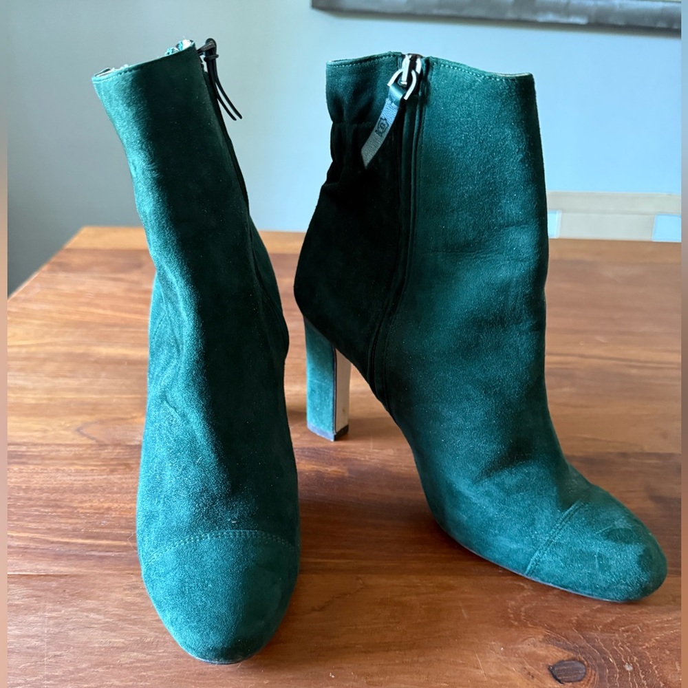 Elegant Green Suede Women's Ankle Boots